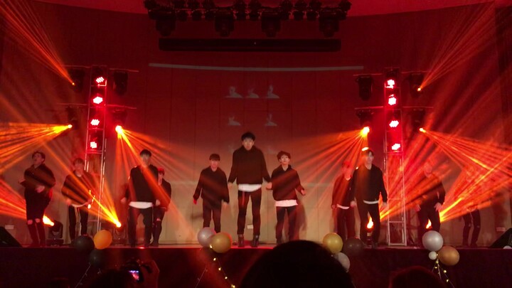 Werewolf Killing Dance ของ JOYI ออกแบบท่าเต้นเองโดยทีมเต้น KPOP ของมหาวิทยาลัยเทคโนโลยี Dongguan Cit