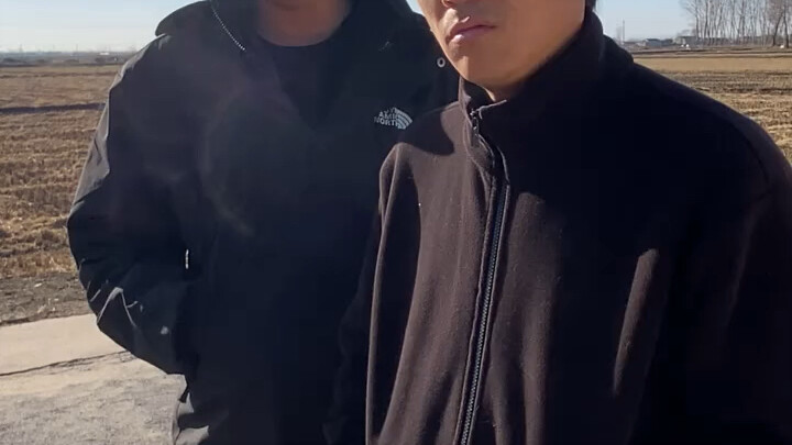 เอาบะหมี่กึ่งสำเร็จรูปชามนี้มาให้ฉันสักชาม ฉันก็อยากลองชิมรสชาติของความอบอุ่นในใจคนดูบ้าง