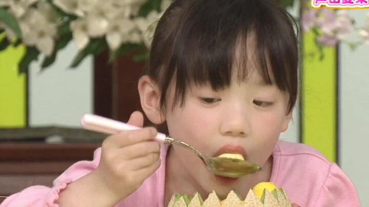 【Ashida Mana】Membohongimu agar punya anak perempuan, penampilannya yang dengan patuh menyantap makan