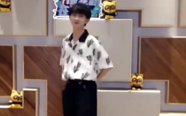 【马嘉祺】爱豆周五见 马嘉祺单人《睫毛弯弯》太可爱了