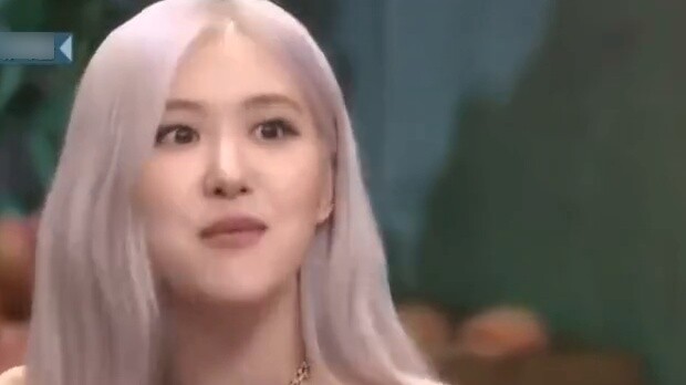 Bạn học trò lừa bịp này từ ai vậy? Mặt bạn có đau không? #rosé #Park Caiyingrosie #Lee Hye-ri