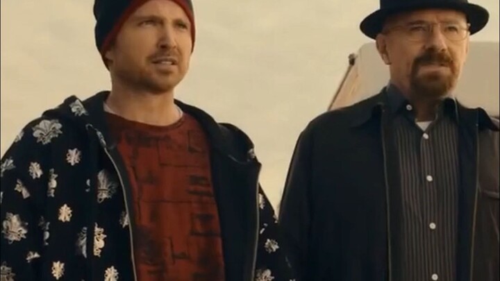 No wonder they’re Lao Bai and Xiao Fen—even holding cornflakes, they look anything but ordinary!