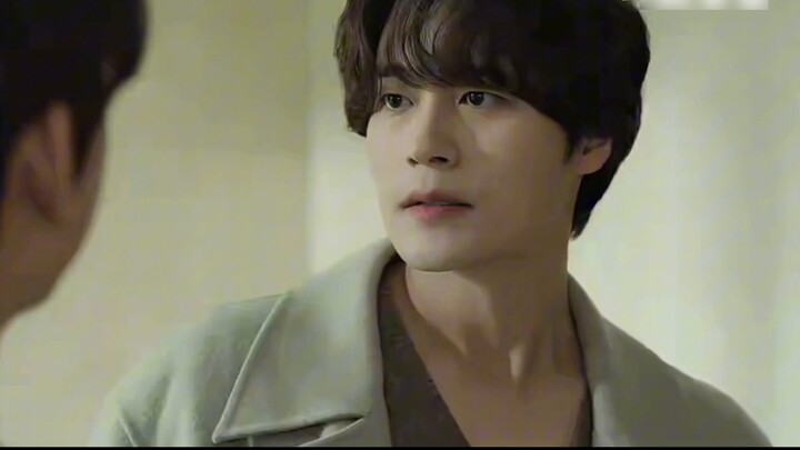 LP không chỉ là một chú thỏ trắng dễ bị bắt nạt, mà còn rất giỏi trong việc giết người và phá hủy tr