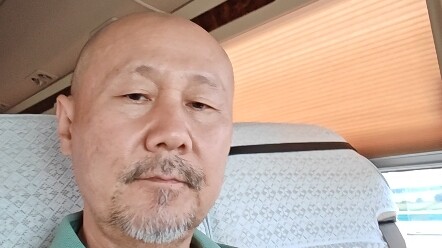 路上困了，吃颗酸李子[强][强][强]