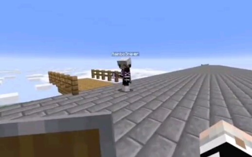 Minecraft: When I bring my friends along to play Minecraft!