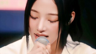 【نيوجينز مينجي】أداء مباشر لإعادة غناء أغنية "I Love You 3000"!