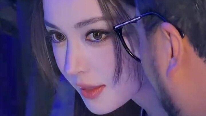 The raw photo looks even better than the heavily edited version—how can she still be unaware of how 
