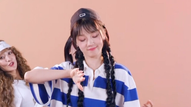 Lagu baru cewek, Klaxon, sudah rilis! Anak anjingnya yang lucu banget!