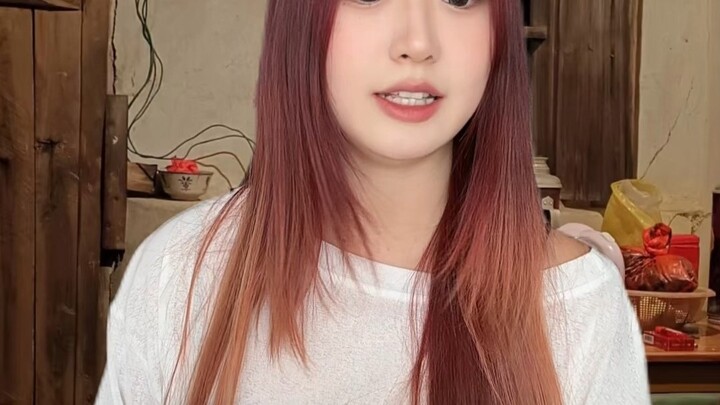 ตอนที่ฉันกำลังดูแลหุ่นต่อหน้าคุณยาย…