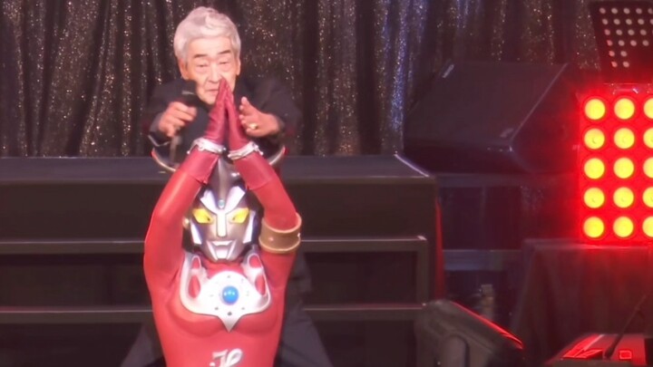 [Festival Tsuburbaya 2023] Tuan Manatsu Ryu menyanyikan lagu tema Ultraman Leo