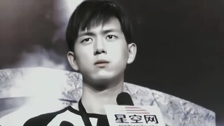 Làm ơn đi! Anh ấy từng cặp kè với hơn nửa giới giải trí đấy!