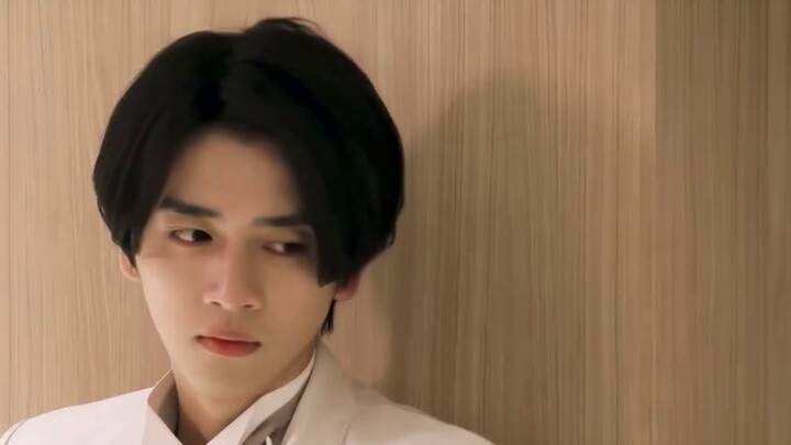 “จงเข้ามาในอ้อมแขนของฉัน หรือปล่อยให้ฉันอยู่ในหัวใจของคุณ” [อิจิมะ ฮิโรกิ]