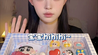 So cute macarons—nom nom nom nom nom!