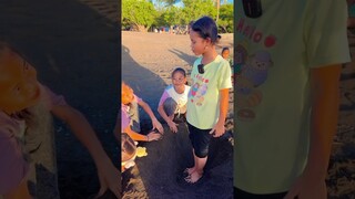 Bikin lubang di pasir #sambilancuan #shortvideo