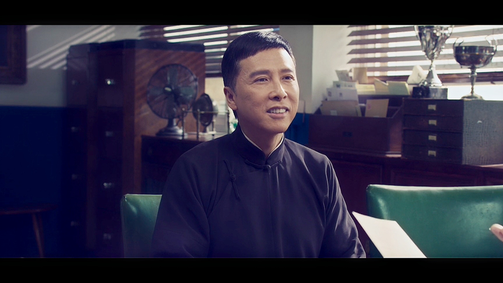 أنا مجرد معلّم.