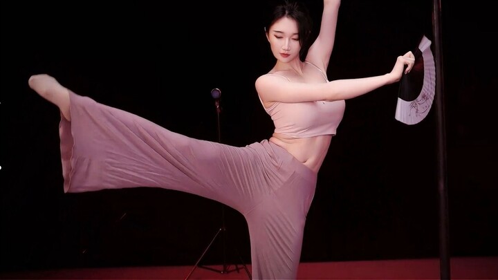 Tiếng kêu "Dư Tây, Dư Tây" làm mắt tôi trào nước mắt