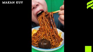 spicy noodles extra topping #fyp #mukbangvideo #asmr #makananpedas #noodles