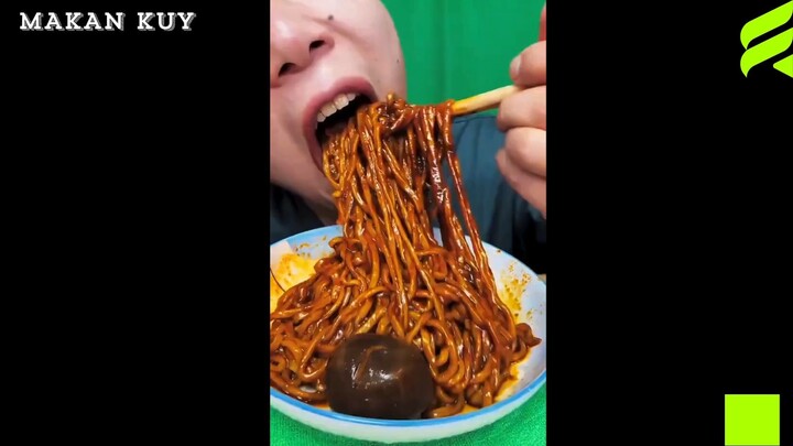spicy noodles extra topping #fyp #mukbangvideo #asmr #makananpedas #noodles