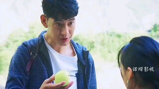 女孩为救母亲.背一框苹果走6小时去换药... "