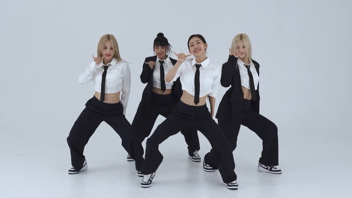 【อะไรนะ! ชุดสูทเหรอ! หล่อเกินไปแล้ว!】【KISS OF LIFE】0808 ห้องซ้อม “shhh”