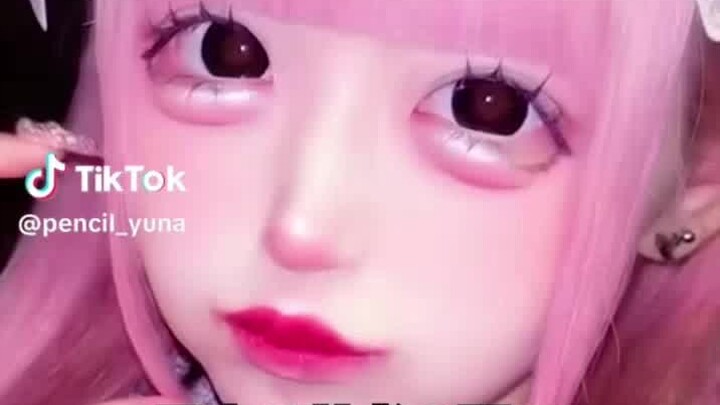 Americans did the Japanese “tremor-style” makeup