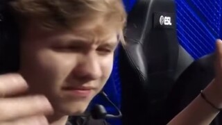 G2: "A bag!!! A bag!!!" (crying)