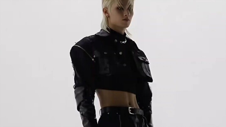 文俊辉超绝反差 欢迎看腰