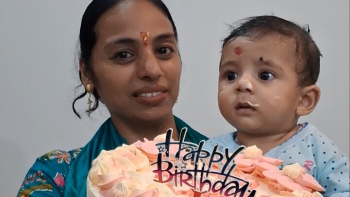 Birthday party me baby ke sath   msti