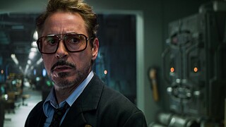 穿越回到过去的钢铁侠，也终于明白了父亲无声的爱！在傲娇的人在父母面前也像个小孩一样