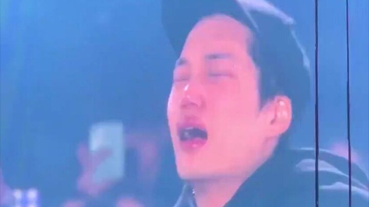【Kim Jong-in KAI】191231 Si Beruang Kecil Menangis – Versi Lengkap | Konser Encore Tur Kelima EXO