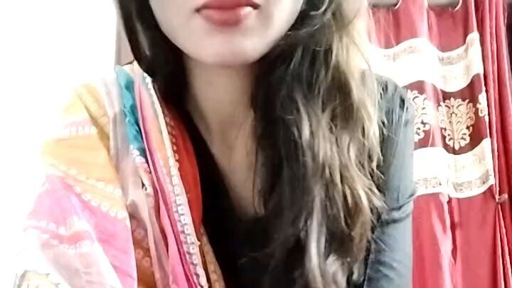 Noor-Darling Live Show & Chat