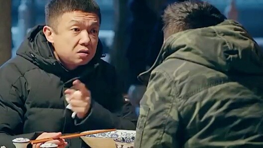 Pria itu menjual semangkuk mi seharga 50! Bisnisnya sedang booming!