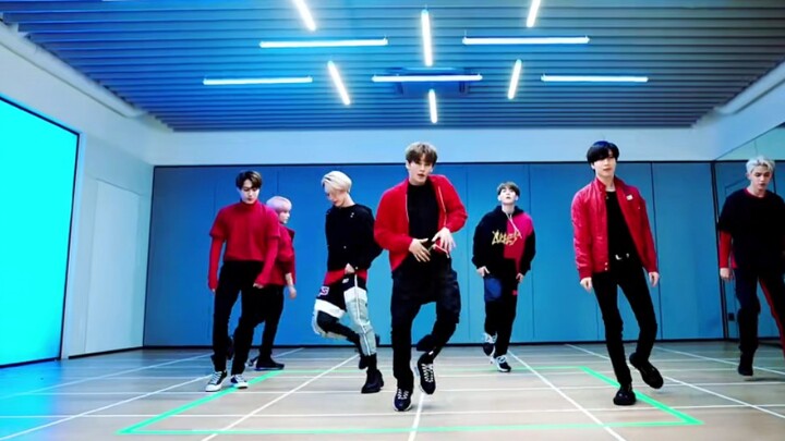 '100' Studio Version: Cold-Faced Mark is so handsome!!!!
