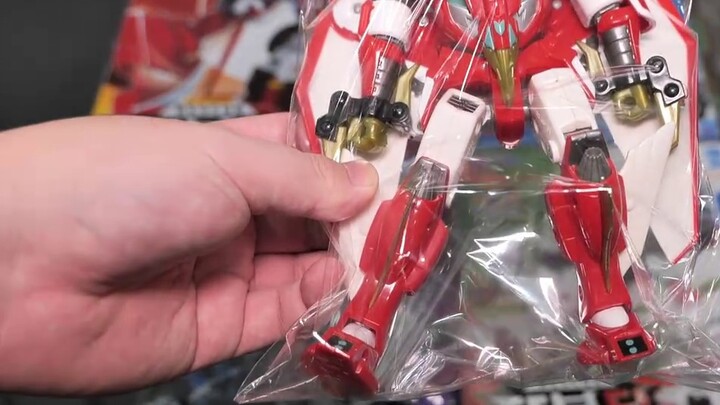 How many good things can you find in a toy store in rural Japan for 1,000 yuan? [Model Play Junkman]