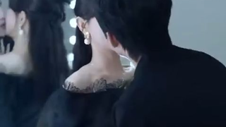 Miliarder dingin yang ditakuti semua orang tergoda asisten barunya tiap malam