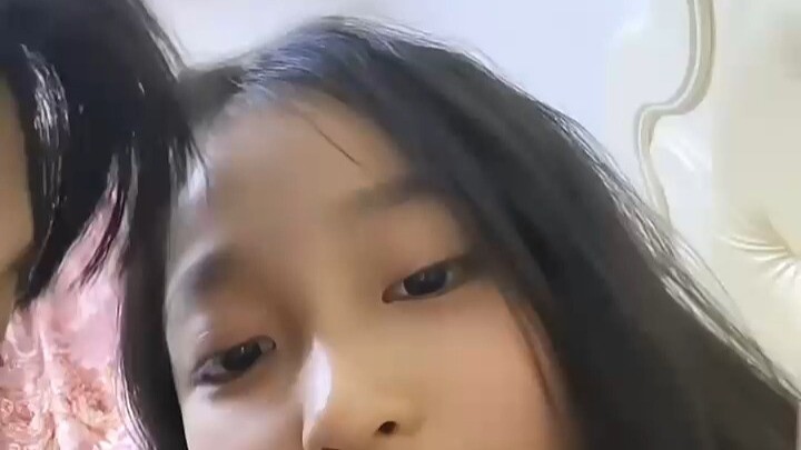 อย่าว่ากันเลย นางเล่นเป็นคนโง่ได้เหมือนสุดๆ พวกเราเองก็เป็นแบบนั้นอยู่แล้ว #พี่สาวตัวน้อย #เรื่องราว