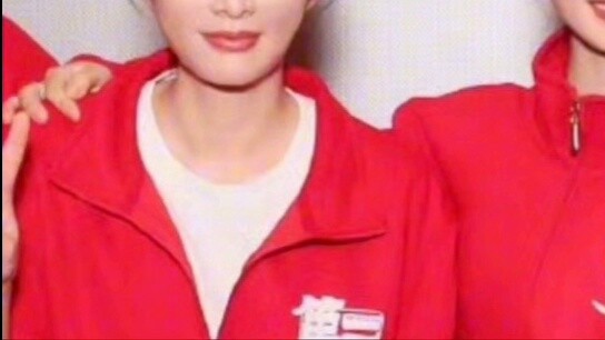 The younger one doesn't call me sister, but I miss Li's Ye