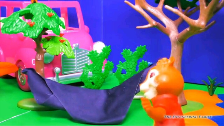 Alvin and the Chipmunks go Camping with Theodore and Simon Toy Parody