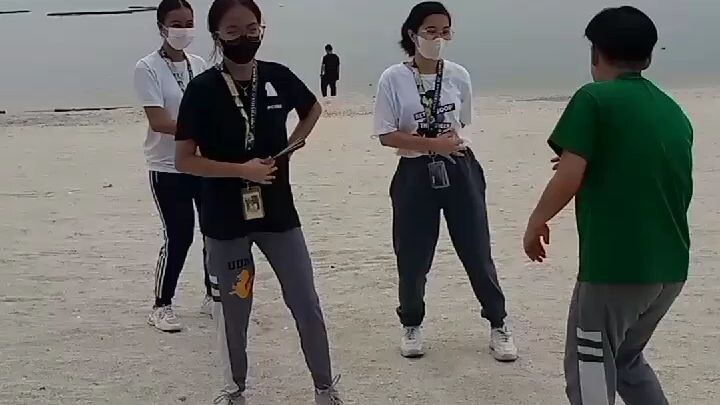 tik tok lang UDM STUDENTS