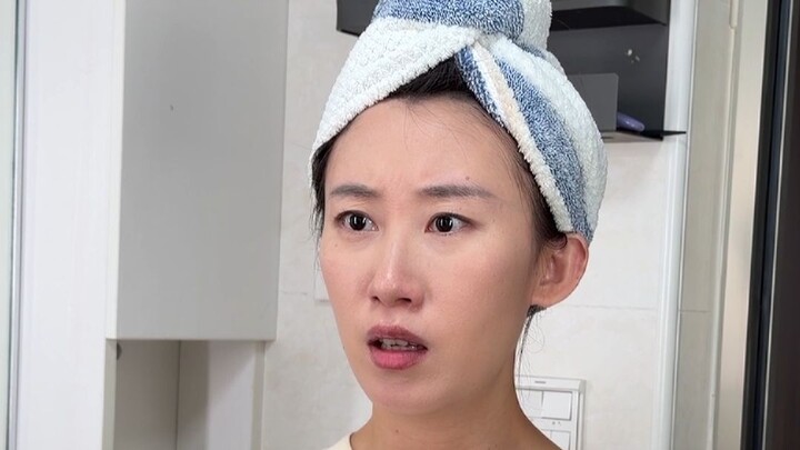 Cuộc chiến lắp điều hòa trên chiếc giường đã ráp xong