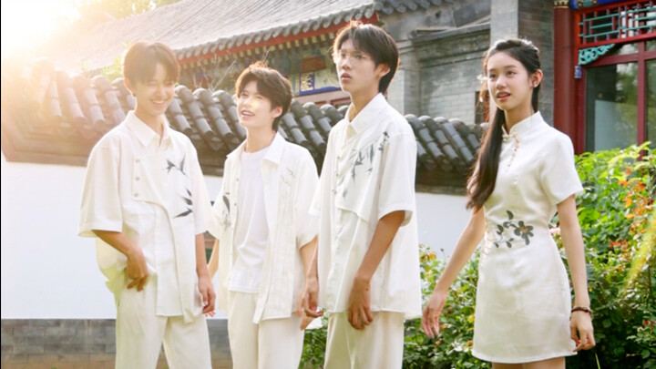 "MasterChef" is filming a short drama!!! I heard Ye Chuxia is in the show? See you tonight at 6:00 P