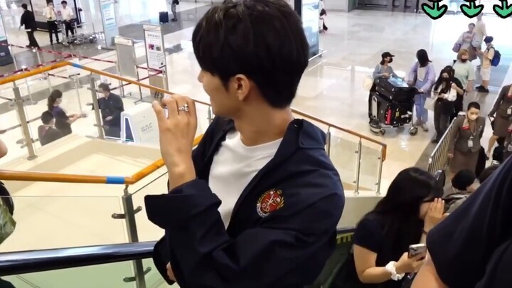 【Wang Zihao】Chromosome Wang Zihao Japan Fan Meeting South Korea Flight to Japan Airport Reuters