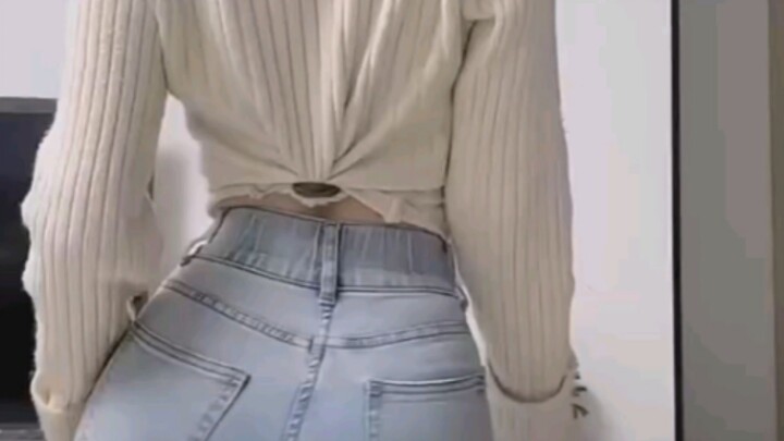 牛仔裤舞蹈，天冷了穿件毛衣