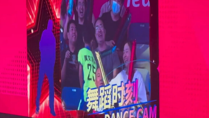 Hilarious! A troll showed up at the Asian Games venue…