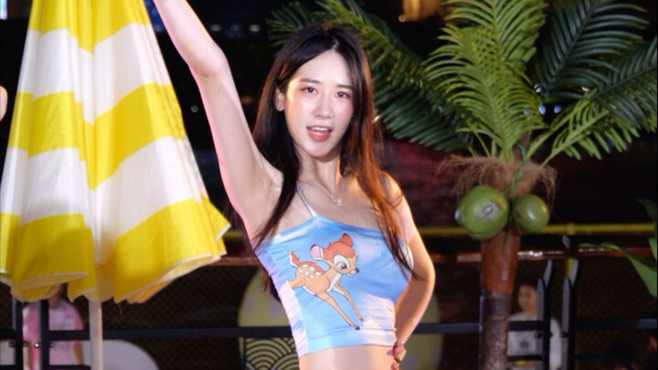 ShakeIt by the Bund in Summer! | Energetic Little Bambi, OneTwo!