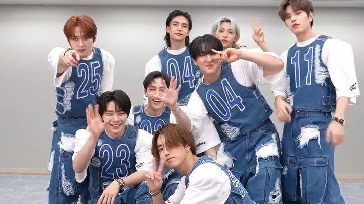 Straykids Super Bowl舞蹈接力版