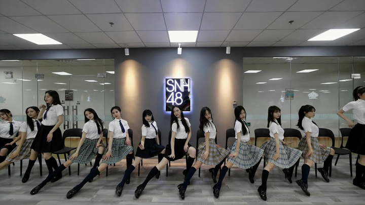 [Hot Us] SNH48 "Do You Want to Dance" Versi Studio Latihan Tari