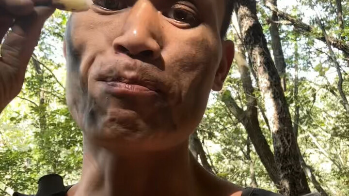 Begitu masuk ke gunung, langsung makan dan minum sepuasnya