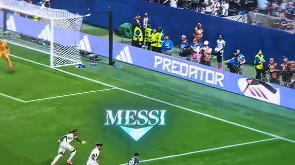 Messi Hero