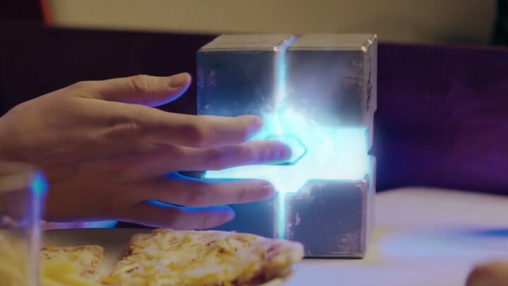 A man pressed the wrong switch and died every 0.5 seconds. He was going crazy! [Science Fiction Fans